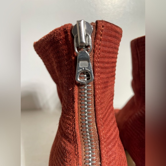 RAG & BONE DREA Women’s Bootie in Rust Suede Corduroy Size 39/US 9 - Picture 4 of 7